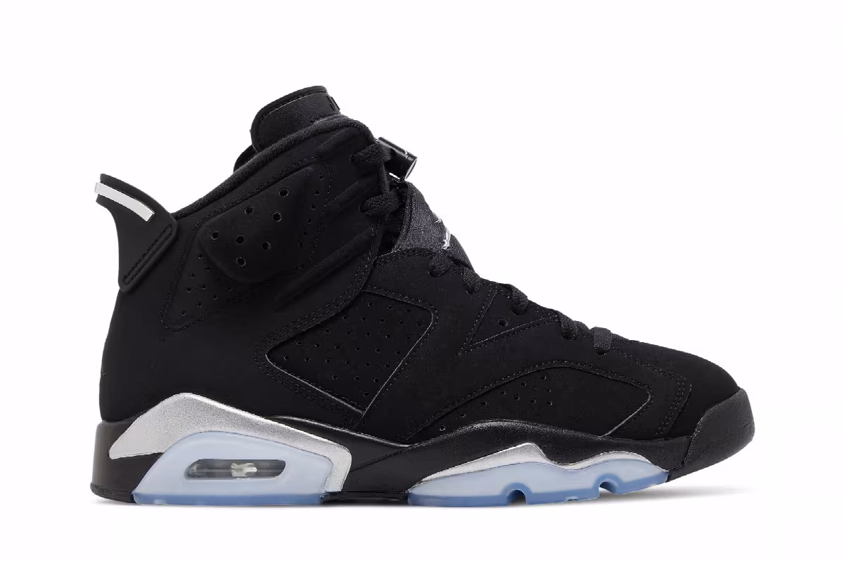 Air Jordan 6 Chrome, view 2