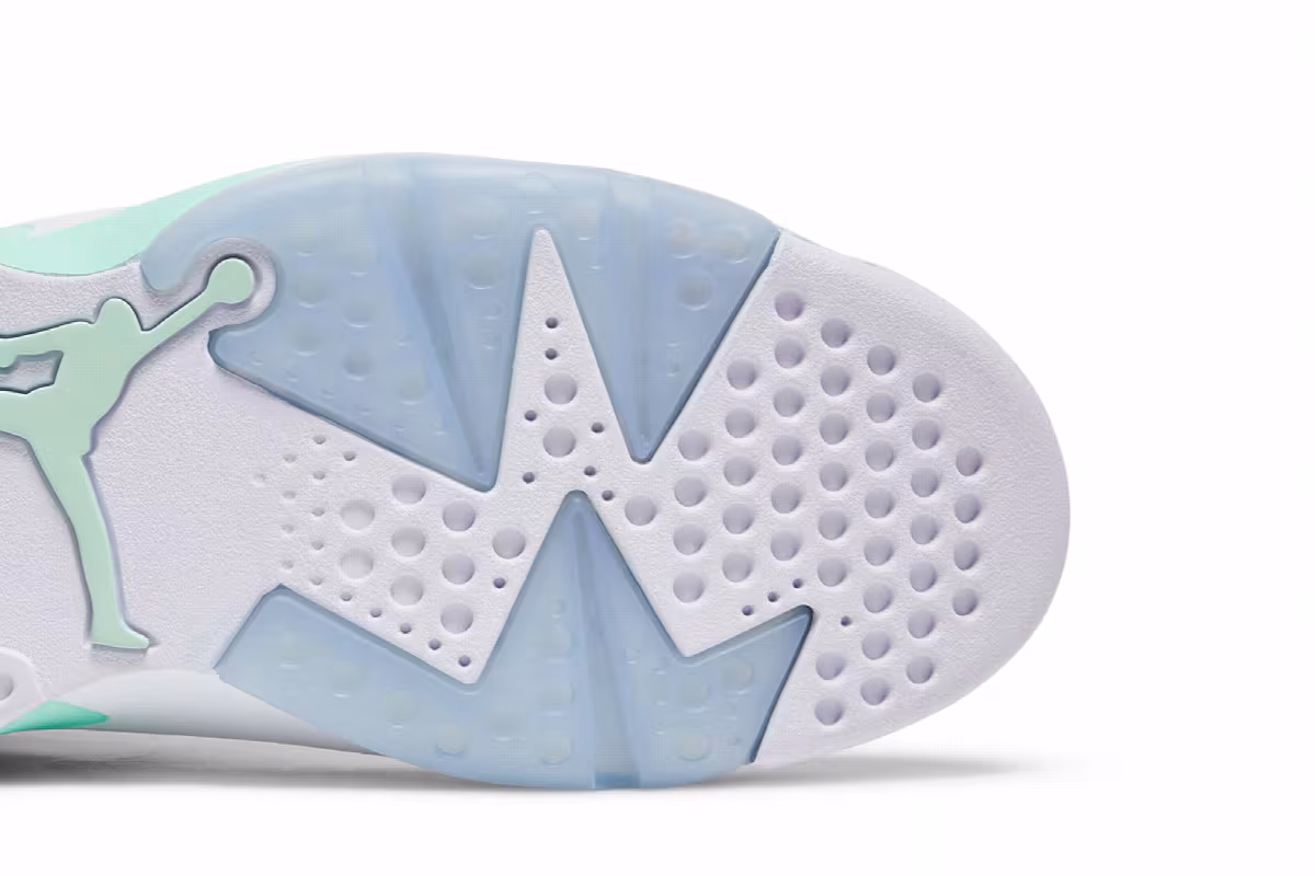 Women's Air Jordan 6 Mint Foam, view 6