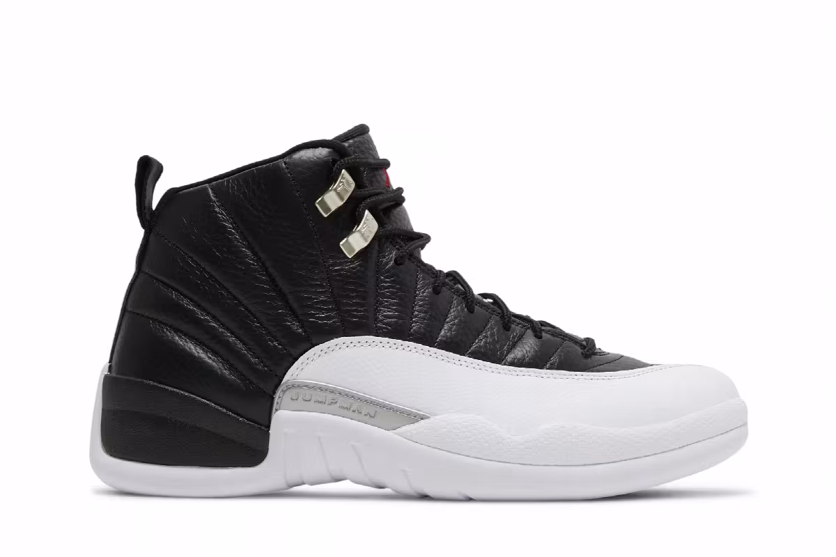 Air Jordan 12 Playoff 2022, view 2