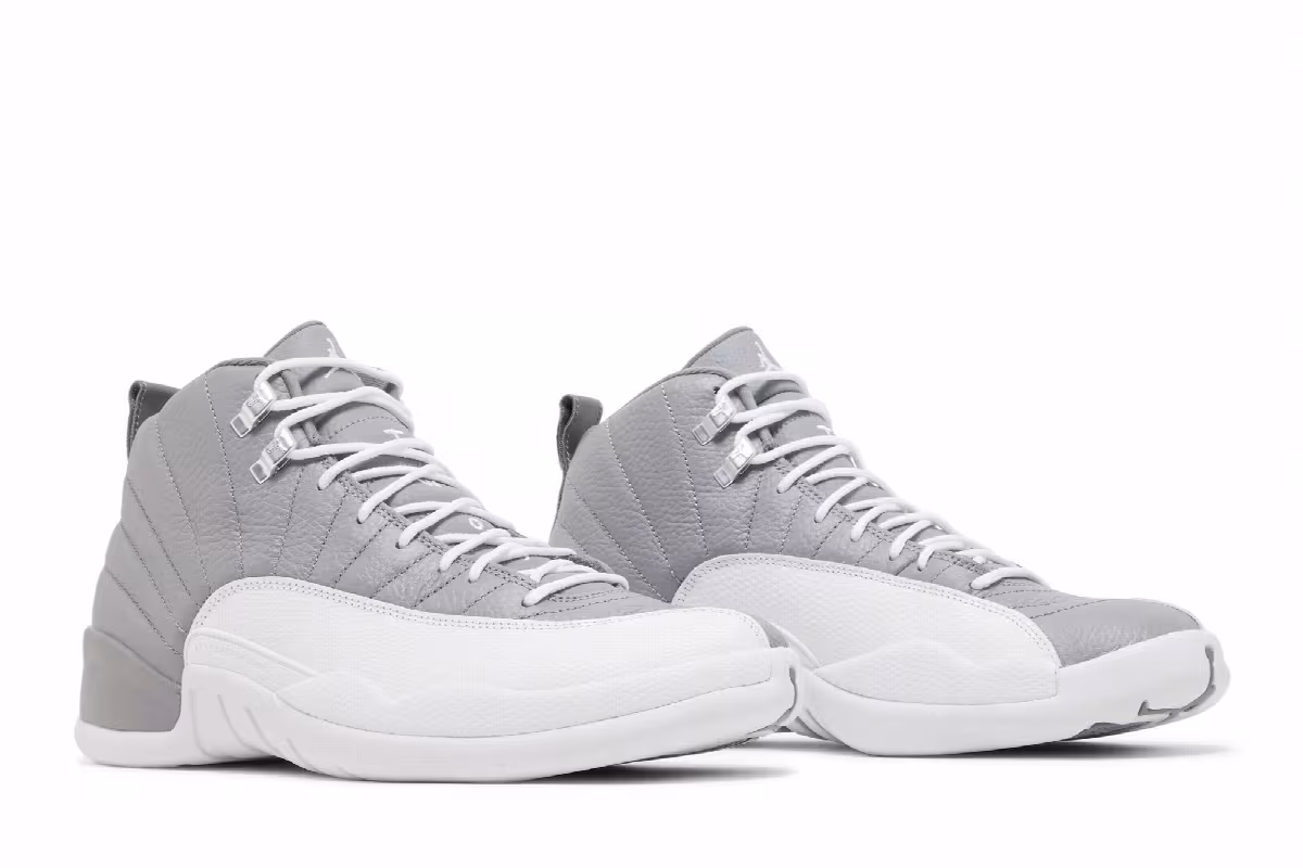 Air Jordan 12 Stealth, view 9