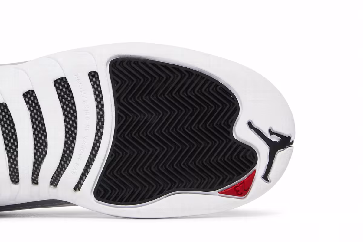 Air Jordan 12 GS Playoff 2022, view 6