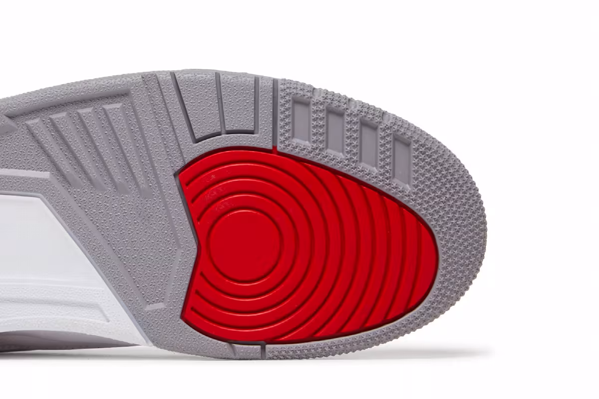 Air Jordan 3 Fire Red 2022, view 6