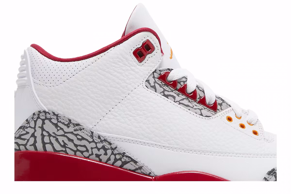 Air Jordan 3 Cardinal Red, view 3