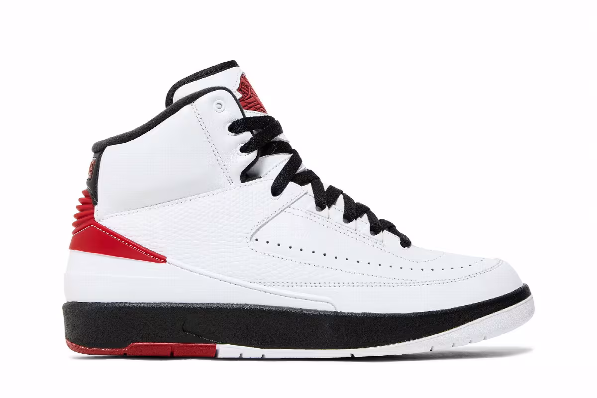 Air Jordan 2 Chicago 2022, view 2