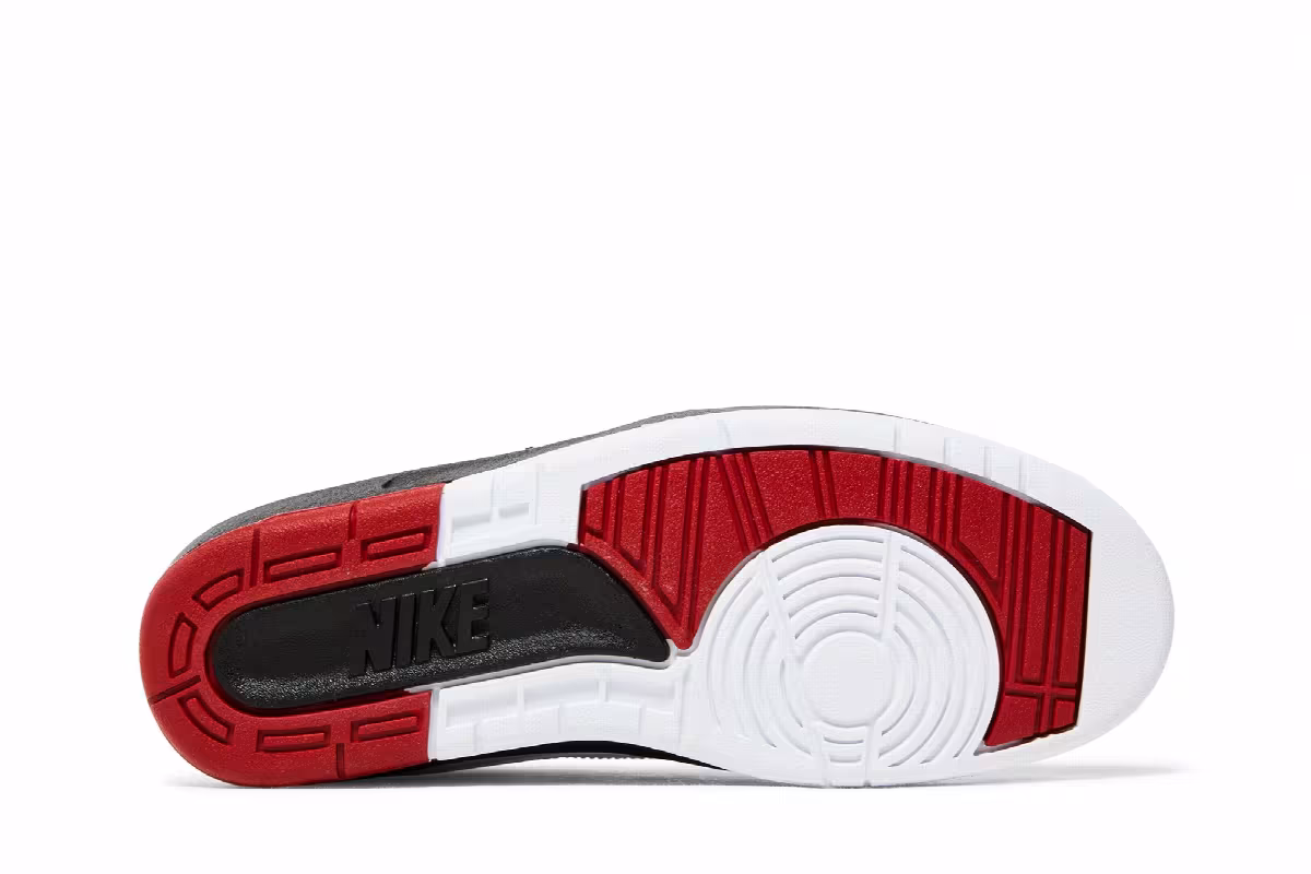 Air Jordan 2 Chicago 2022, view 5