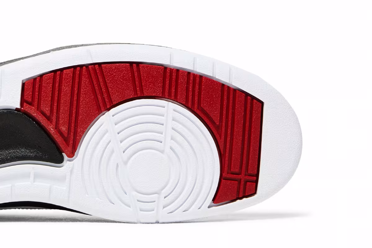 Air Jordan 2 Chicago 2022, view 6