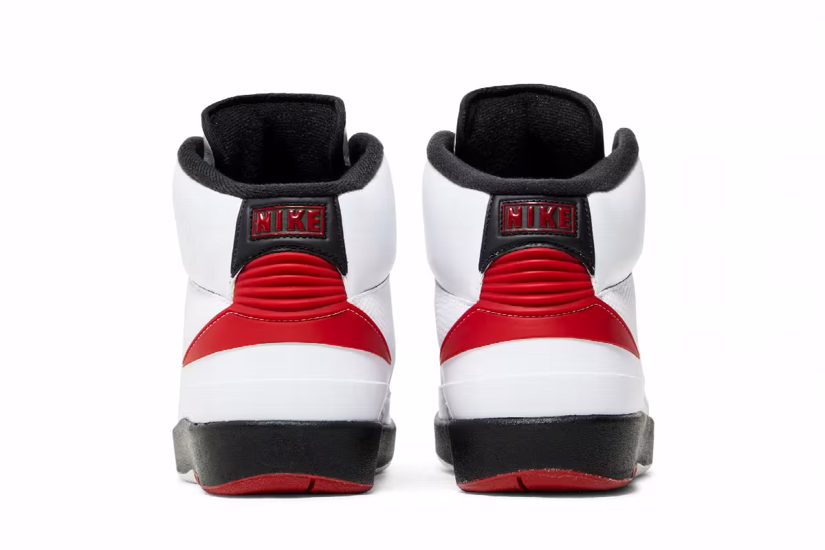 Air Jordan 2 Chicago 2022, view 7
