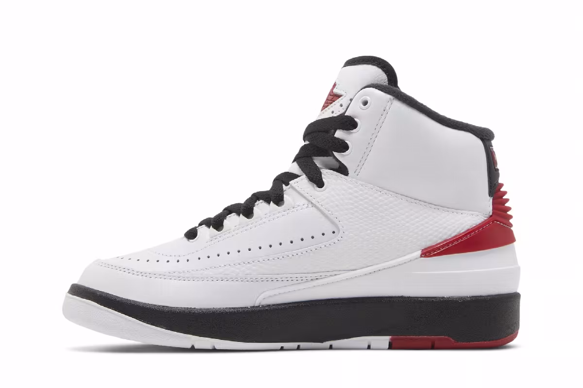 Women's Air Jordan 2 Chicago 2022, view 4