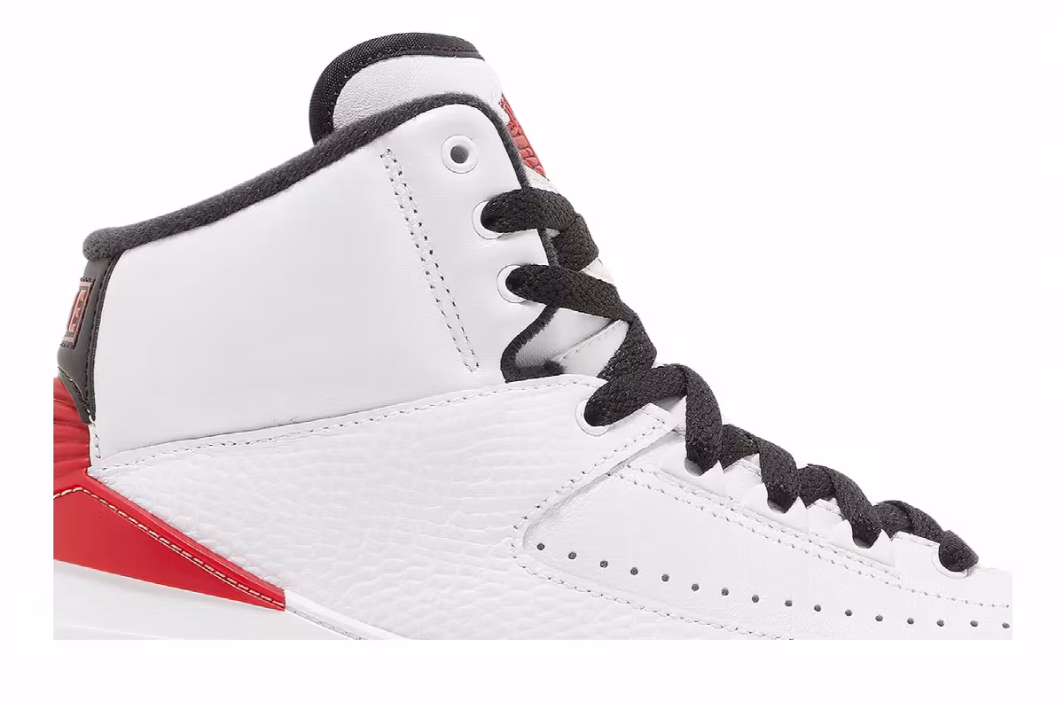Air Jordan 2 GS Chicago 2022, view 3