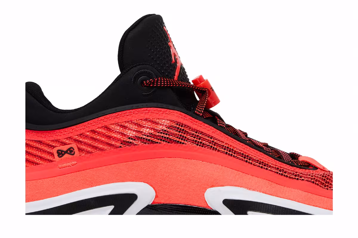 Air Jordan 36 Low PF Infrared, view 3