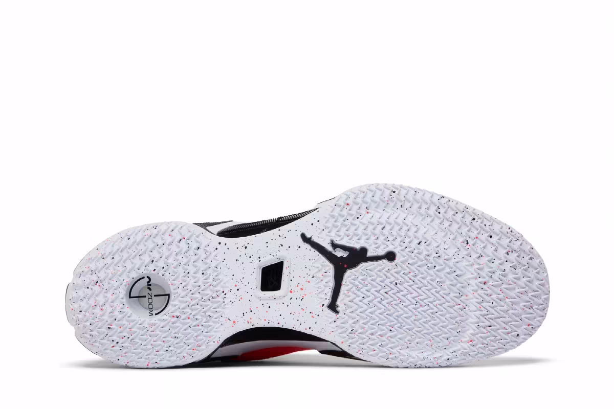 Air Jordan 36 Low PF Infrared, view 5
