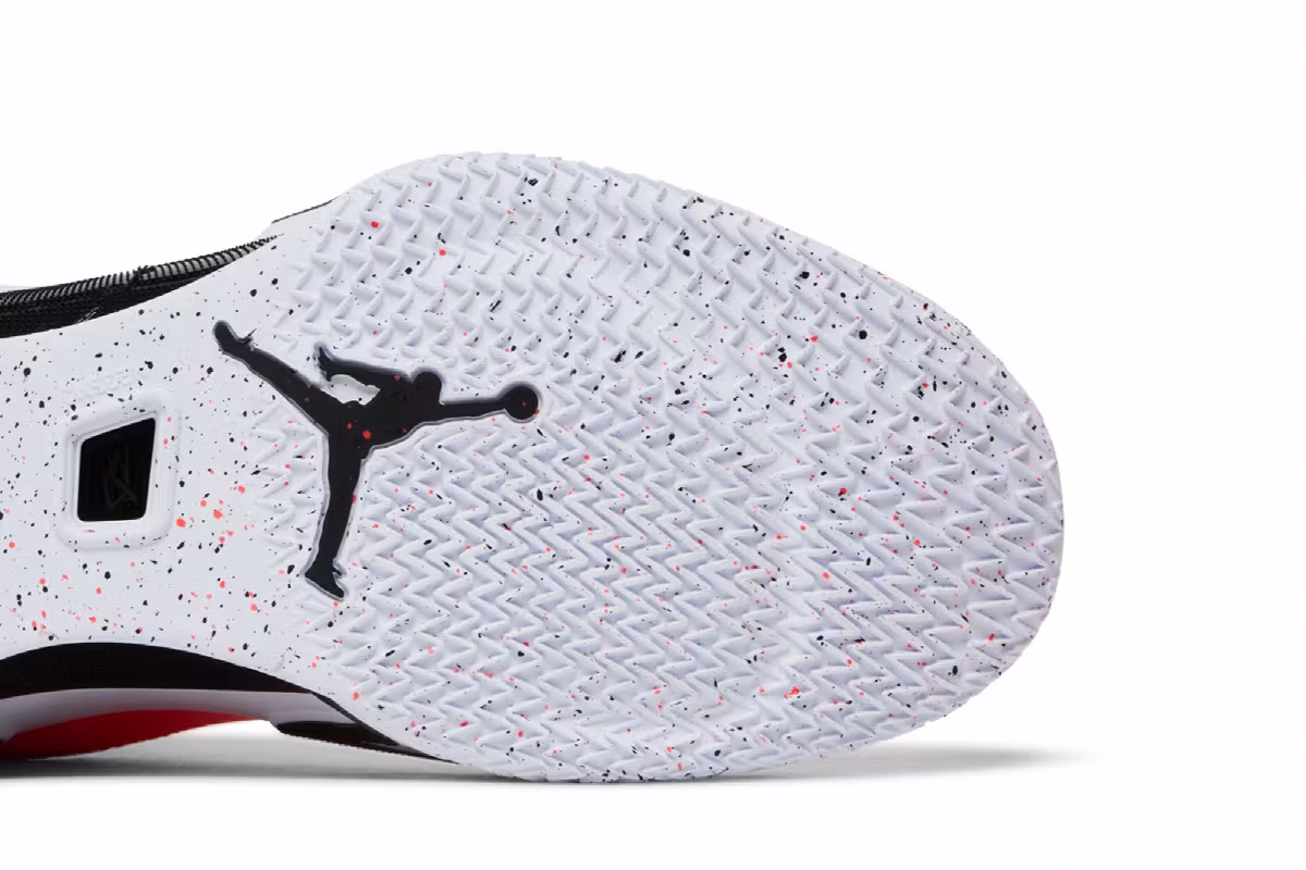 Air Jordan 36 Low PF Infrared, view 6