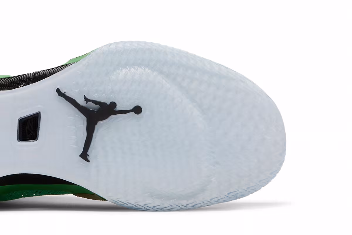 Air Jordan 36 Celtics, view 6