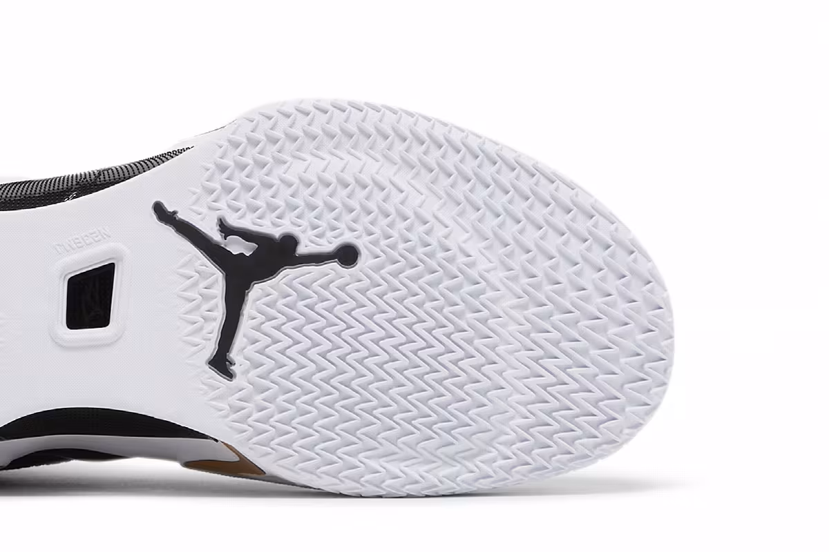 Air Jordan 36 Low PF DMP, view 6