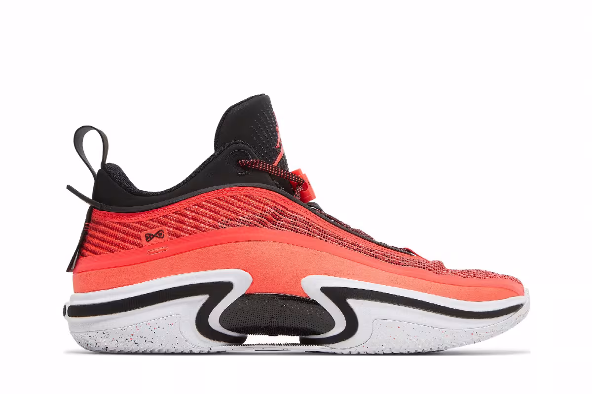 Air Jordan 36 Low Infrared, view 2
