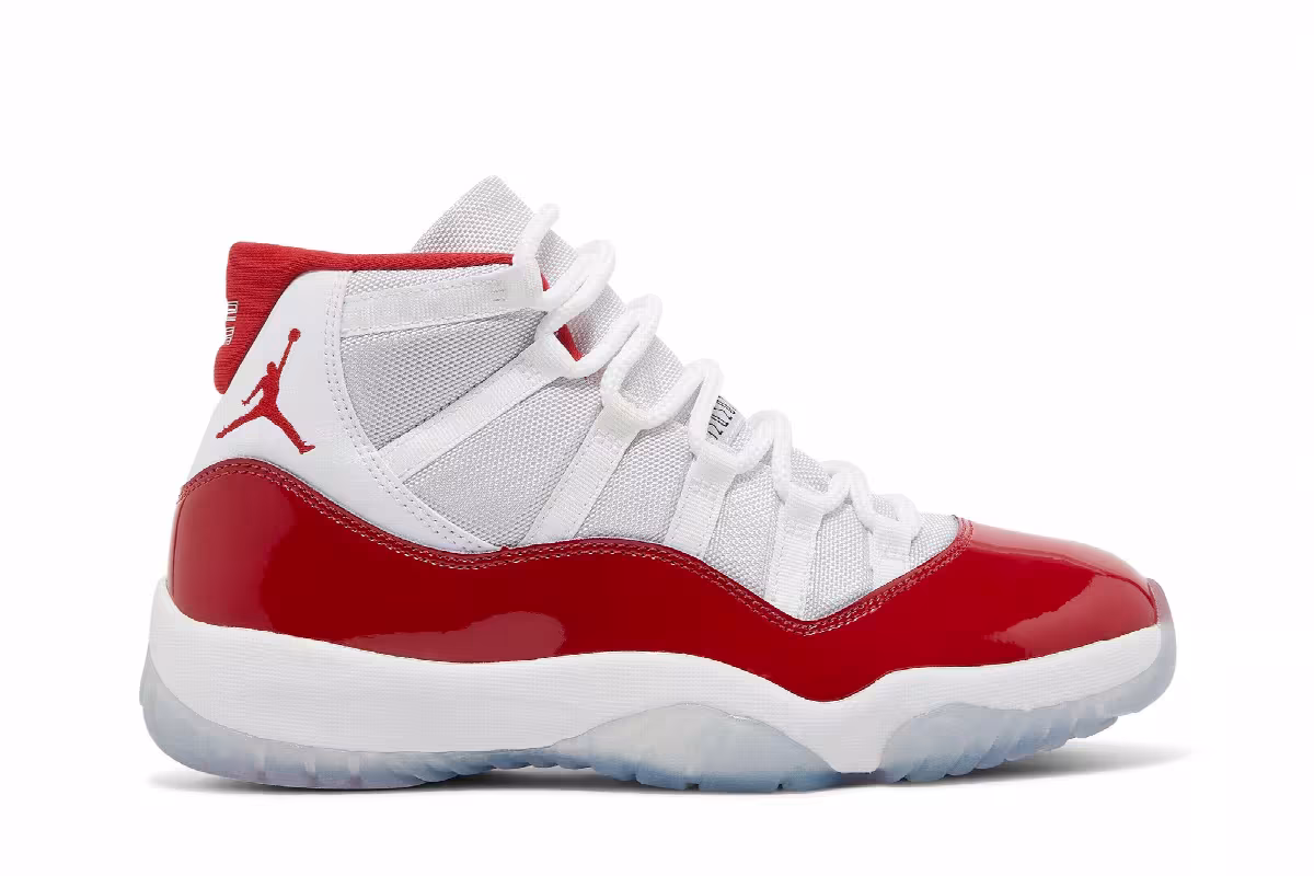 Air Jordan 11 Cherry, view 2