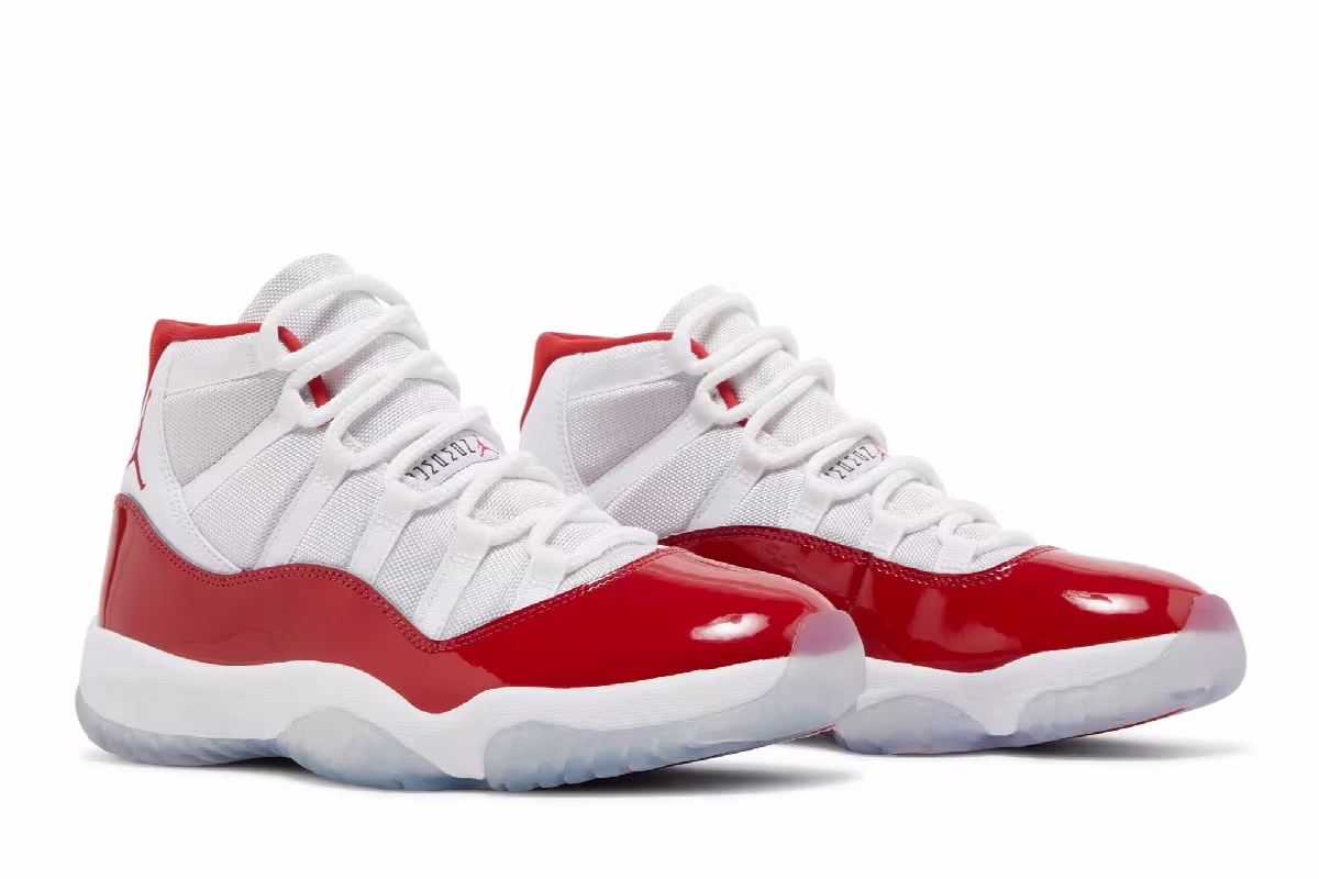 Air Jordan 11 Cherry, view 9