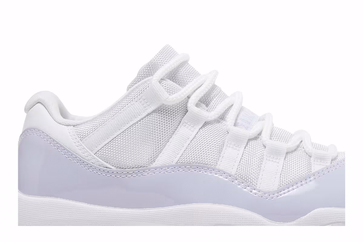 Women's Air Jordan 11 Low Pure Violet, view 3