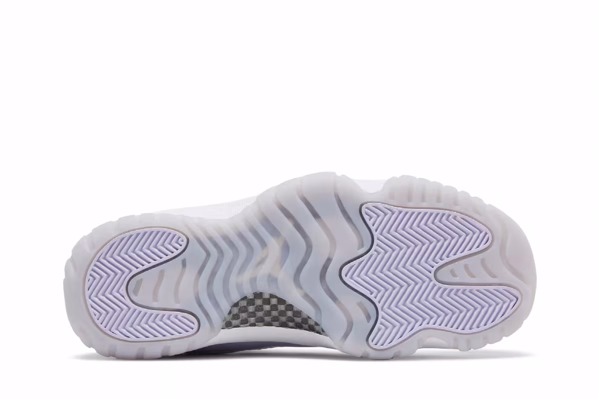 Women's Air Jordan 11 Low Pure Violet, view 5