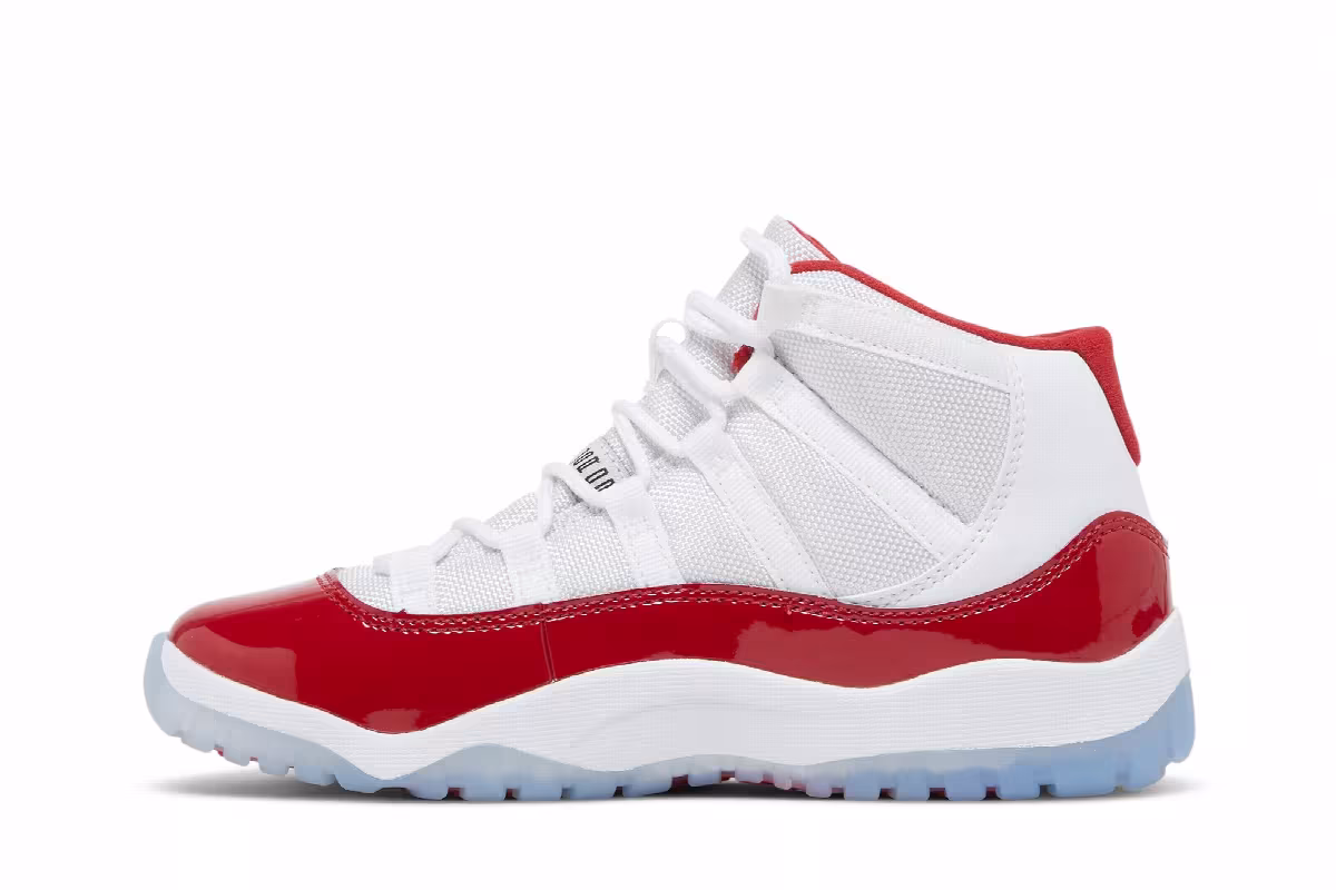 Air Jordan 11 PS Cherry, view 4