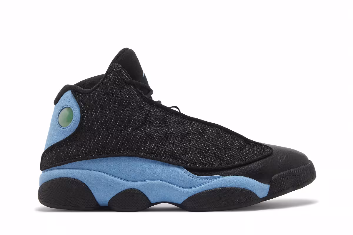 Air Jordan 13 Black University Blue, view 2