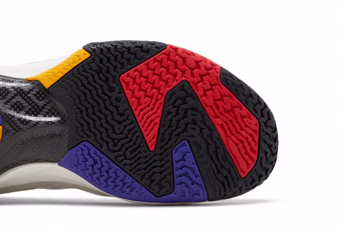 Air Jordan 37 Beyond Borders, view 6