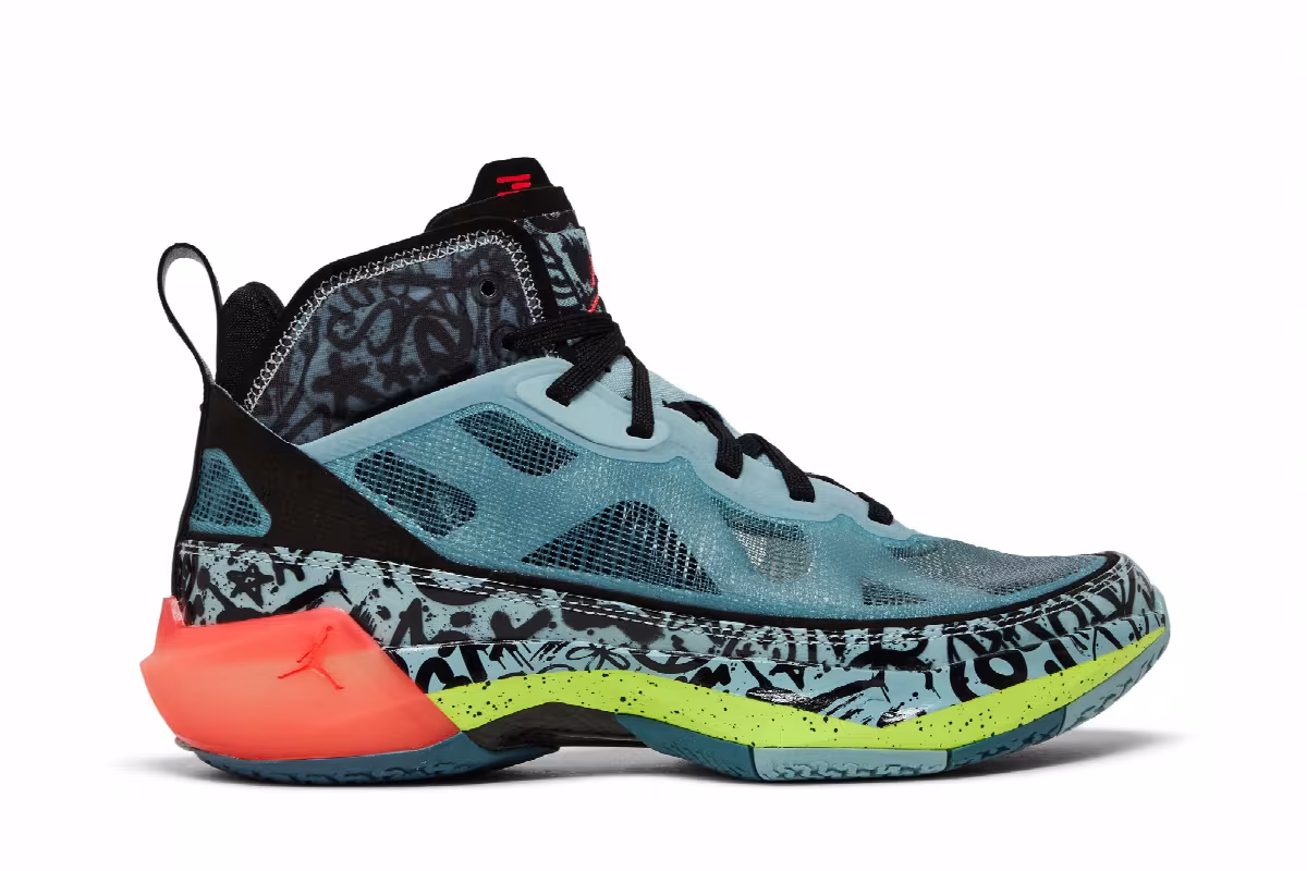 Satou Sabally x Women's Air Jordan 37 Grafitti, view 2