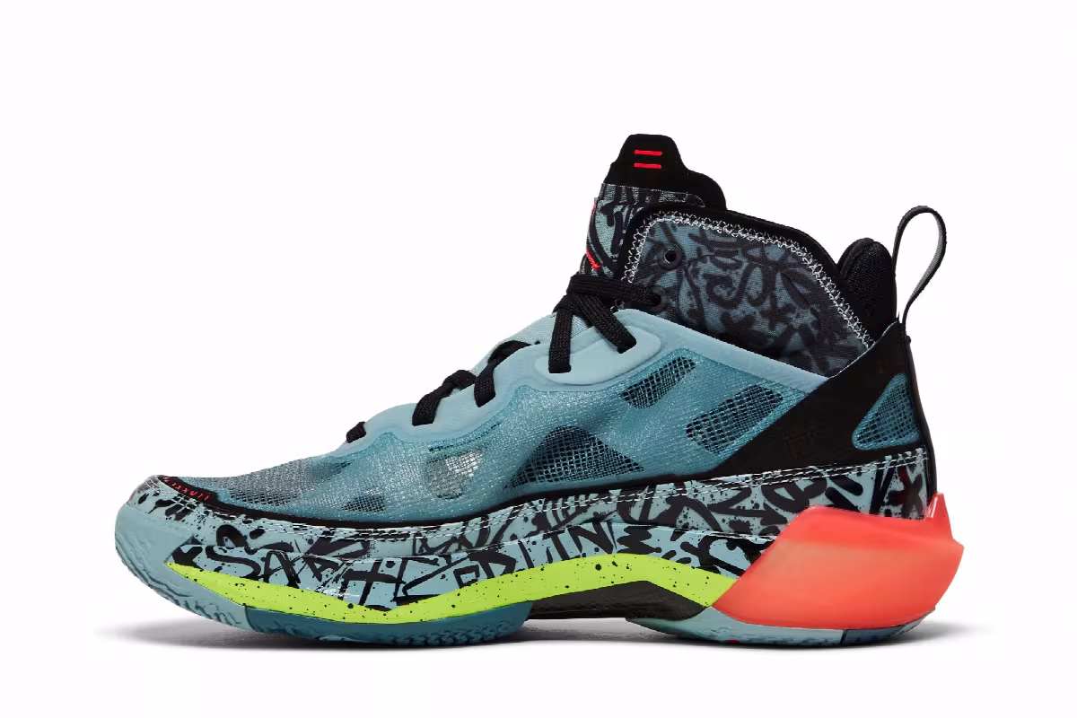 Satou Sabally x Women's Air Jordan 37 Grafitti, view 4