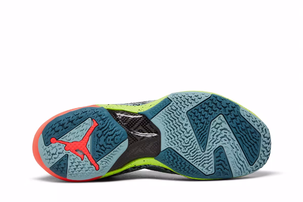 Satou Sabally x Women's Air Jordan 37 Grafitti, view 5