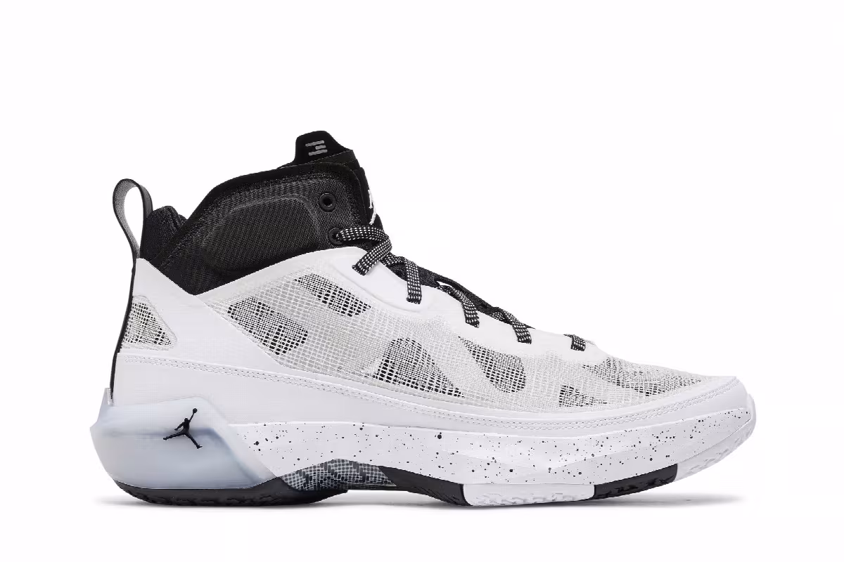 Air Jordan 37 Oreo, view 2