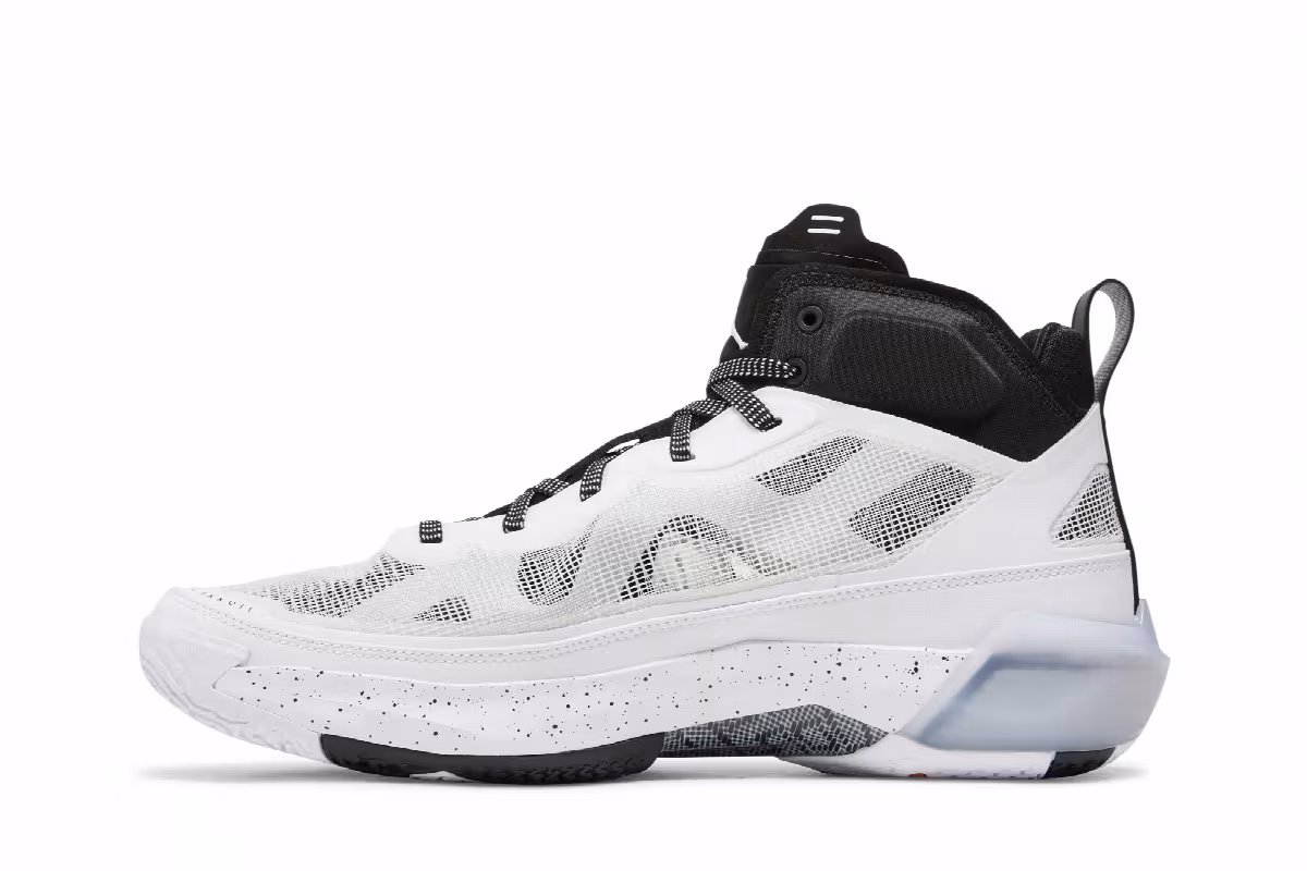 Air Jordan 37 Oreo, view 4