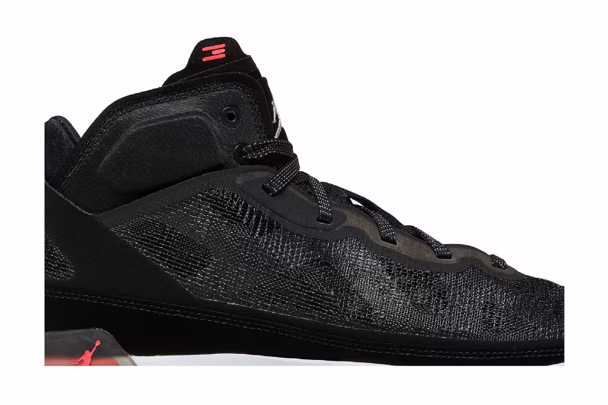 Air Jordan 37 Black Hot Punch, view 3