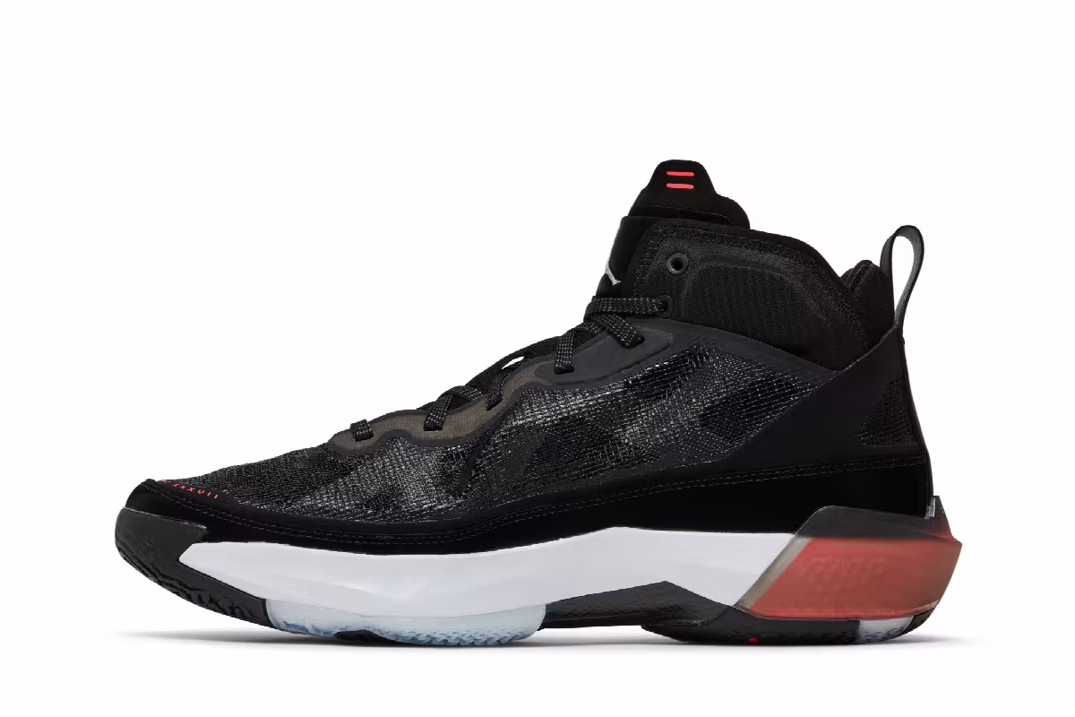 Air Jordan 37 Black Hot Punch, view 4