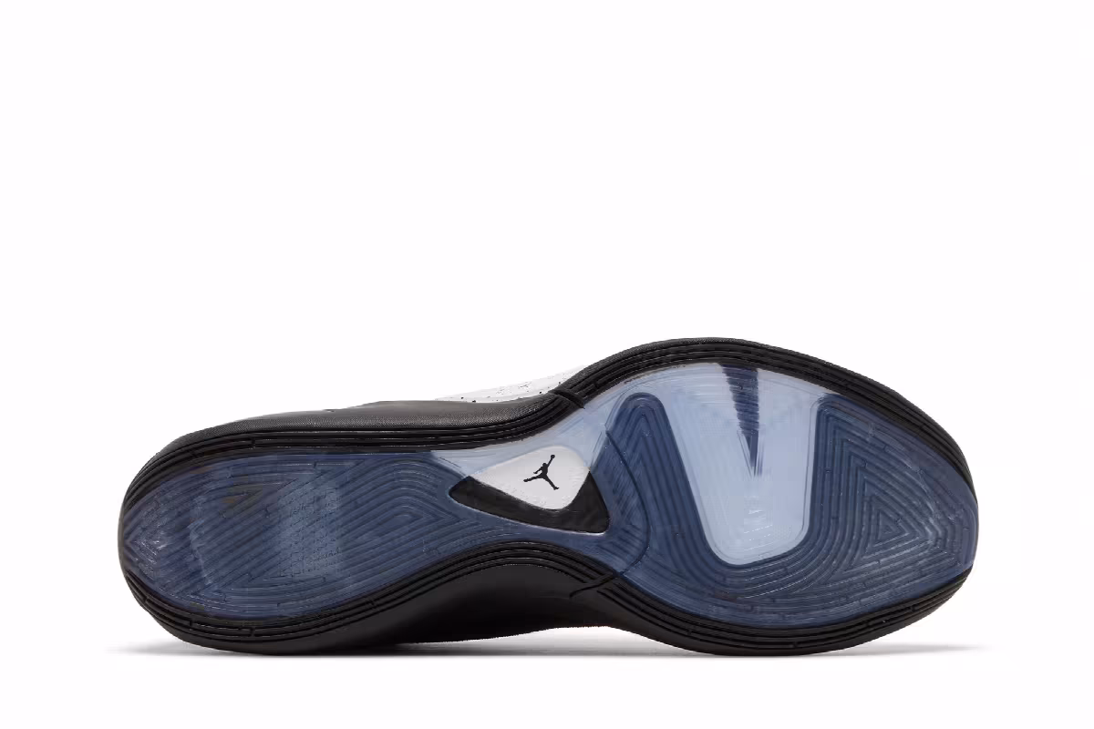 Air Jordan Luka 1 Oreo, view 5