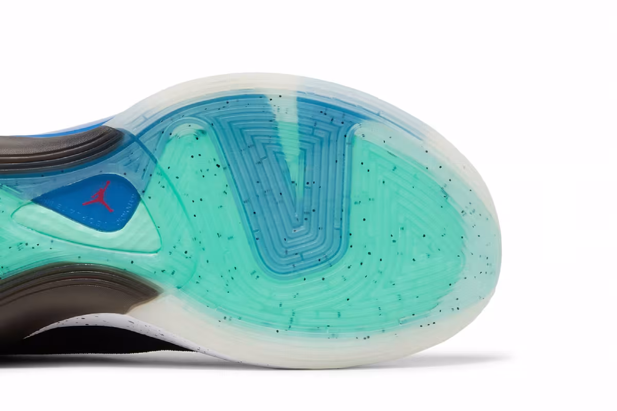 Air Jordan Luka 1 PF No Translation, view 6