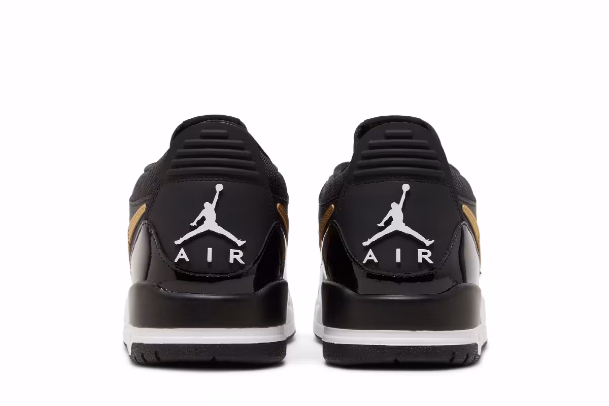 Air Jordan Legacy 312 Low Black Metallic Gold, view 7