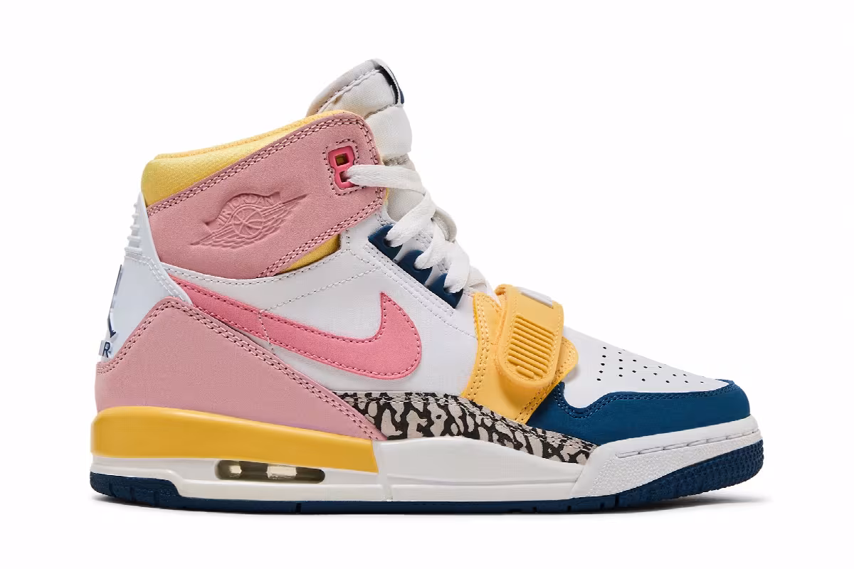 Air Jordan Legacy 312 GS White Coral French Blue, view 2