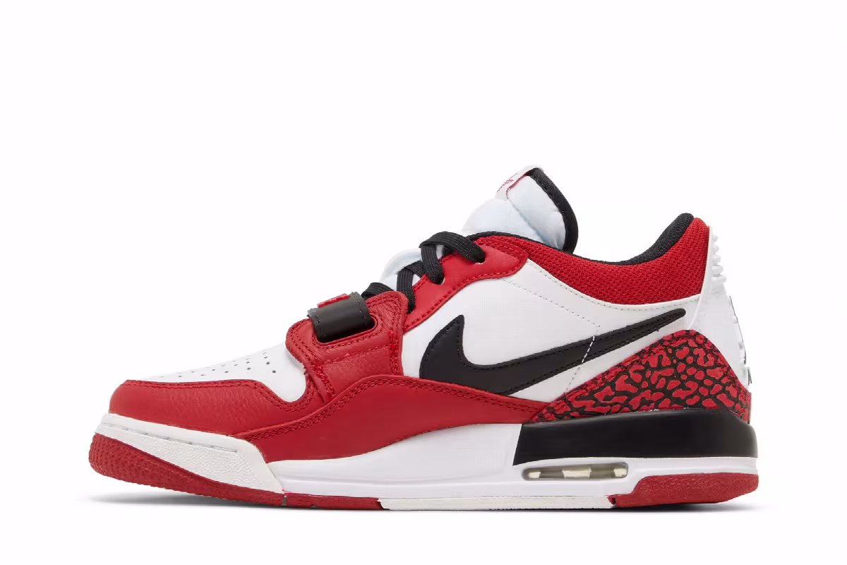 Air Jordan Legacy 312 Low GS Chicago Red, view 4