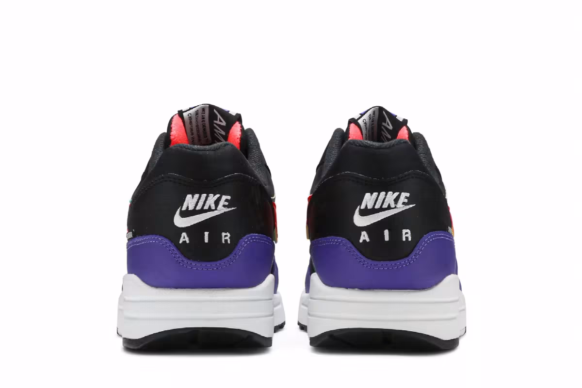 Nike Air Max 1 SE Windbreaker, view 7