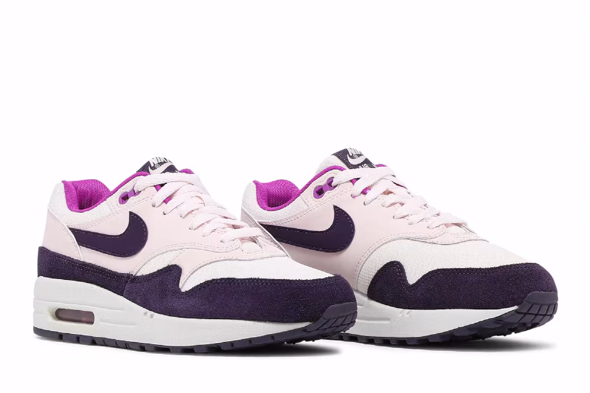 Nike Women's Air Max 1 Grand Purple, view 9