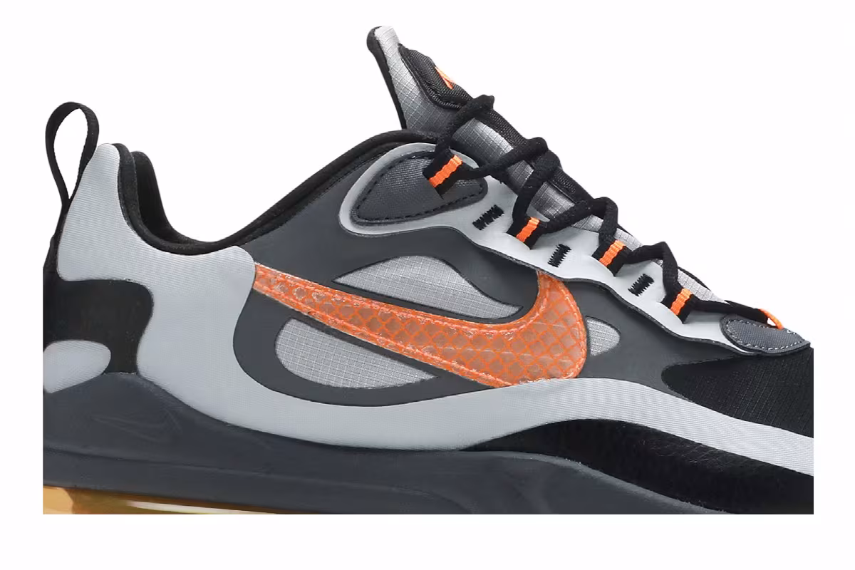 Nike Air Max 270 React Winter Total Orange, view 3