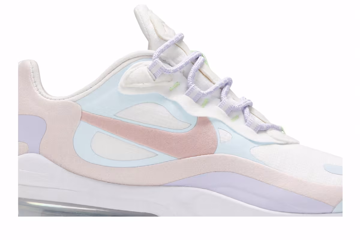 Nike Women's Air Max 270 React Sail Coral Stardust, view 3