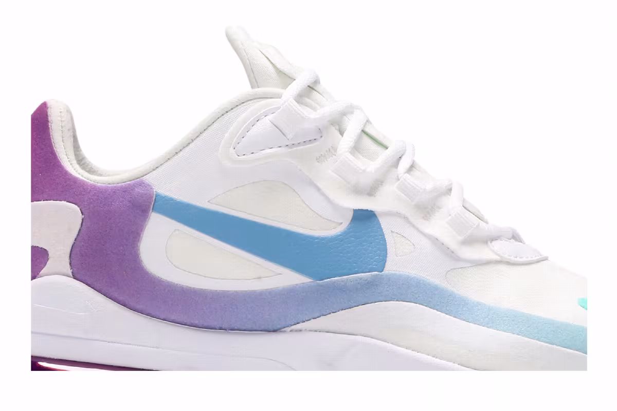 Nike Women's Air Max 270 React Gradient Shift, view 3