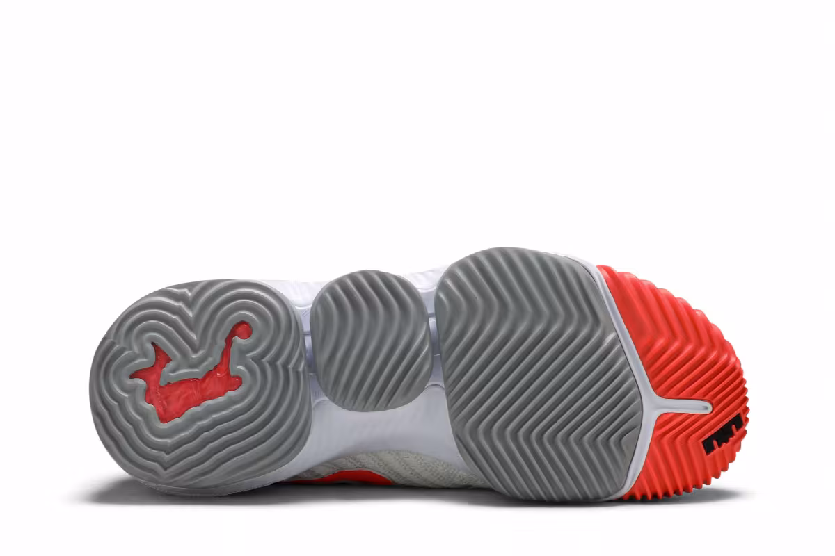 Nike LeBron 16 Tech Challenge Hot Lava White, view 5