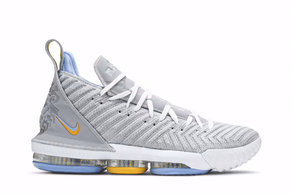 Nike LeBron 16 MLPS, view 2
