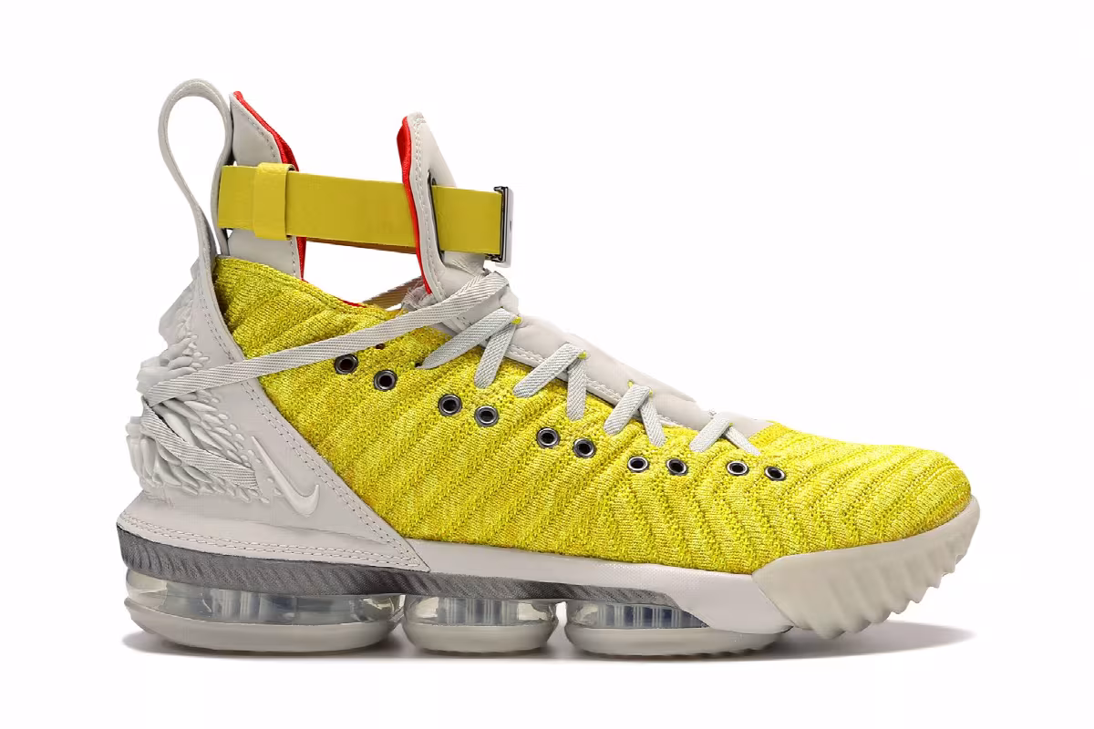 HFR x Nike LeBron 16 Harlem Stage, view 2
