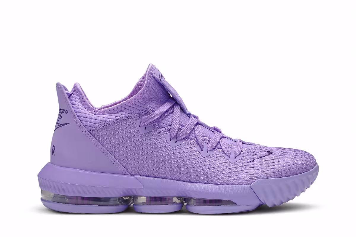 Nike LeBron 16 Low Purple, view 2