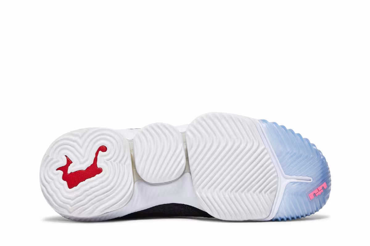 Nike LeBron 16 Low Soundtrack, view 5