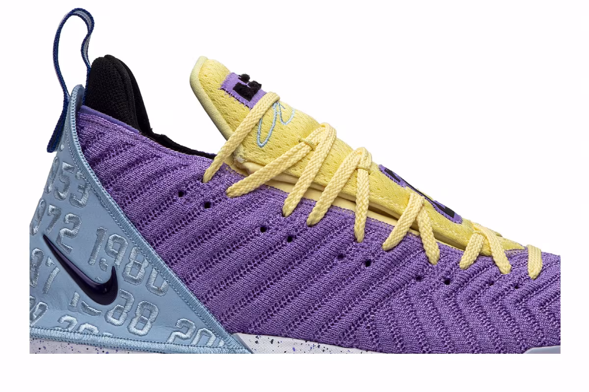 Nike LeBron 16 Lakers Heritage, view 3