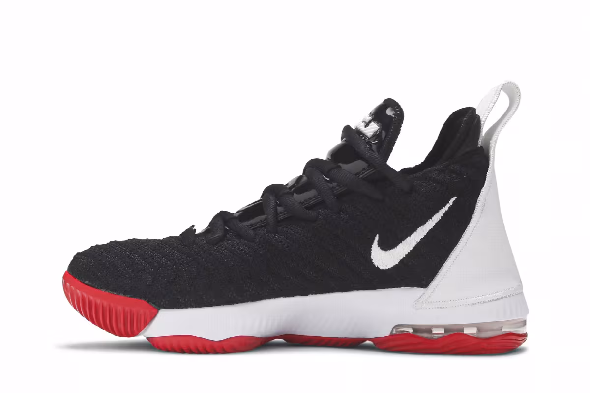 Nike LeBron 16 GS Bred, view 4